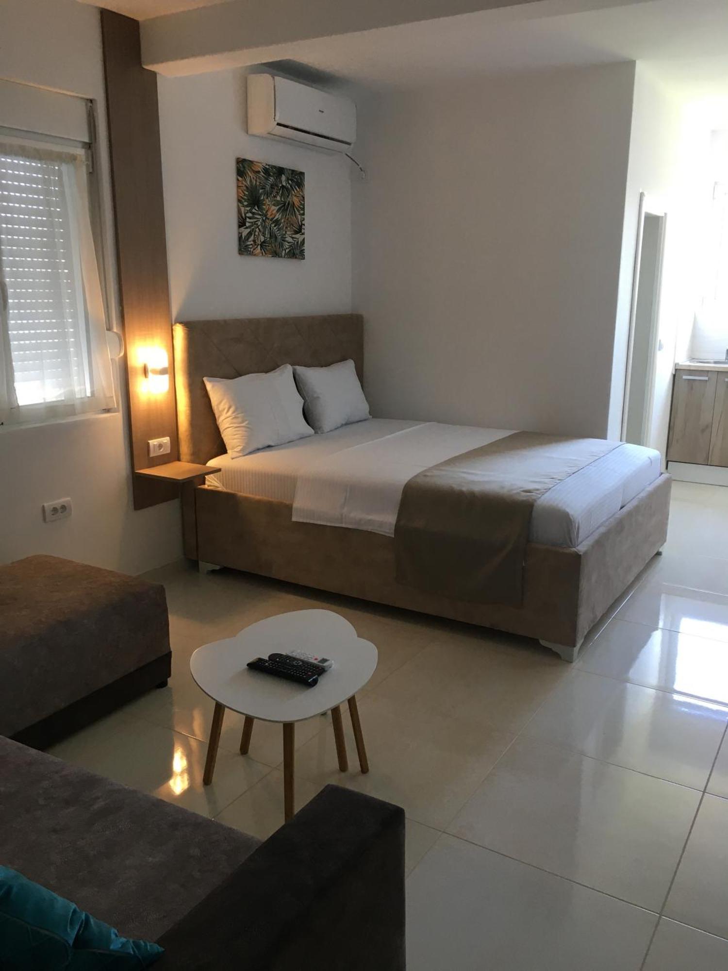 Apartments Vila Sara M ウルツィニ 部屋 写真